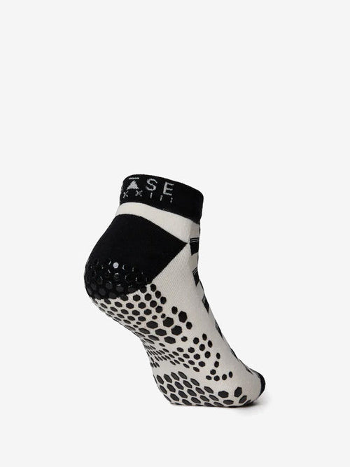 Base 33 Low Rise Grip Socks - Checkers