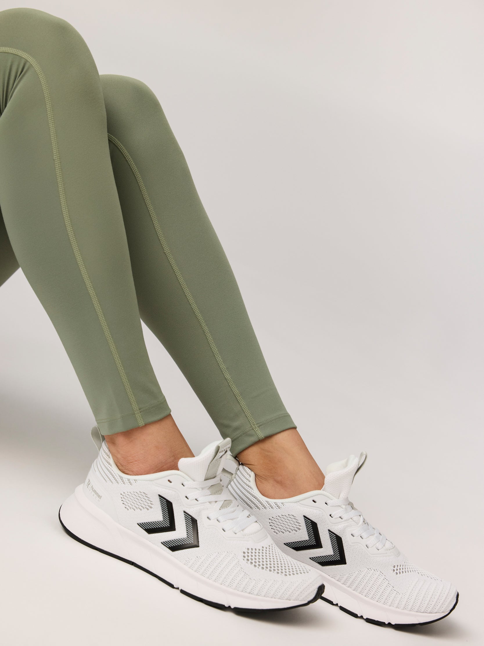 Girlfriend Collective Compressive High-Rise Legging - Leaf