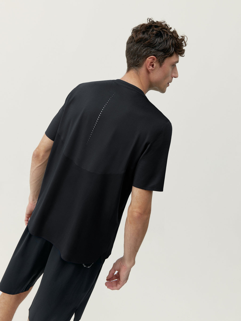 Born Living Yoga Seo T-Shirt - Black