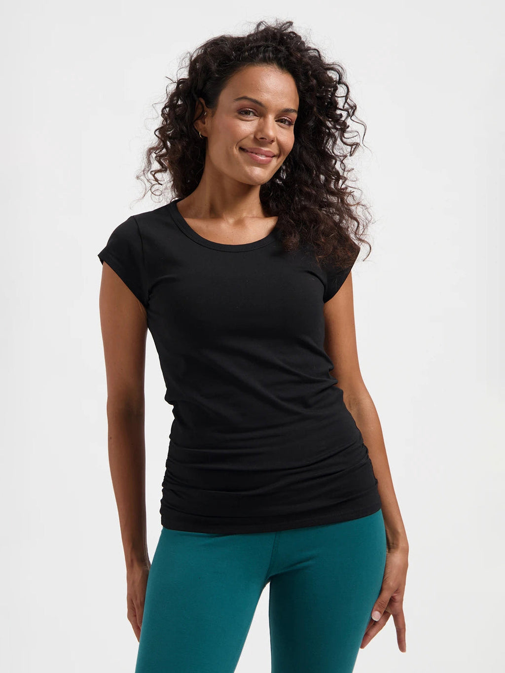 Urban Goddess Zefira Yoga Tee - Onyx Black