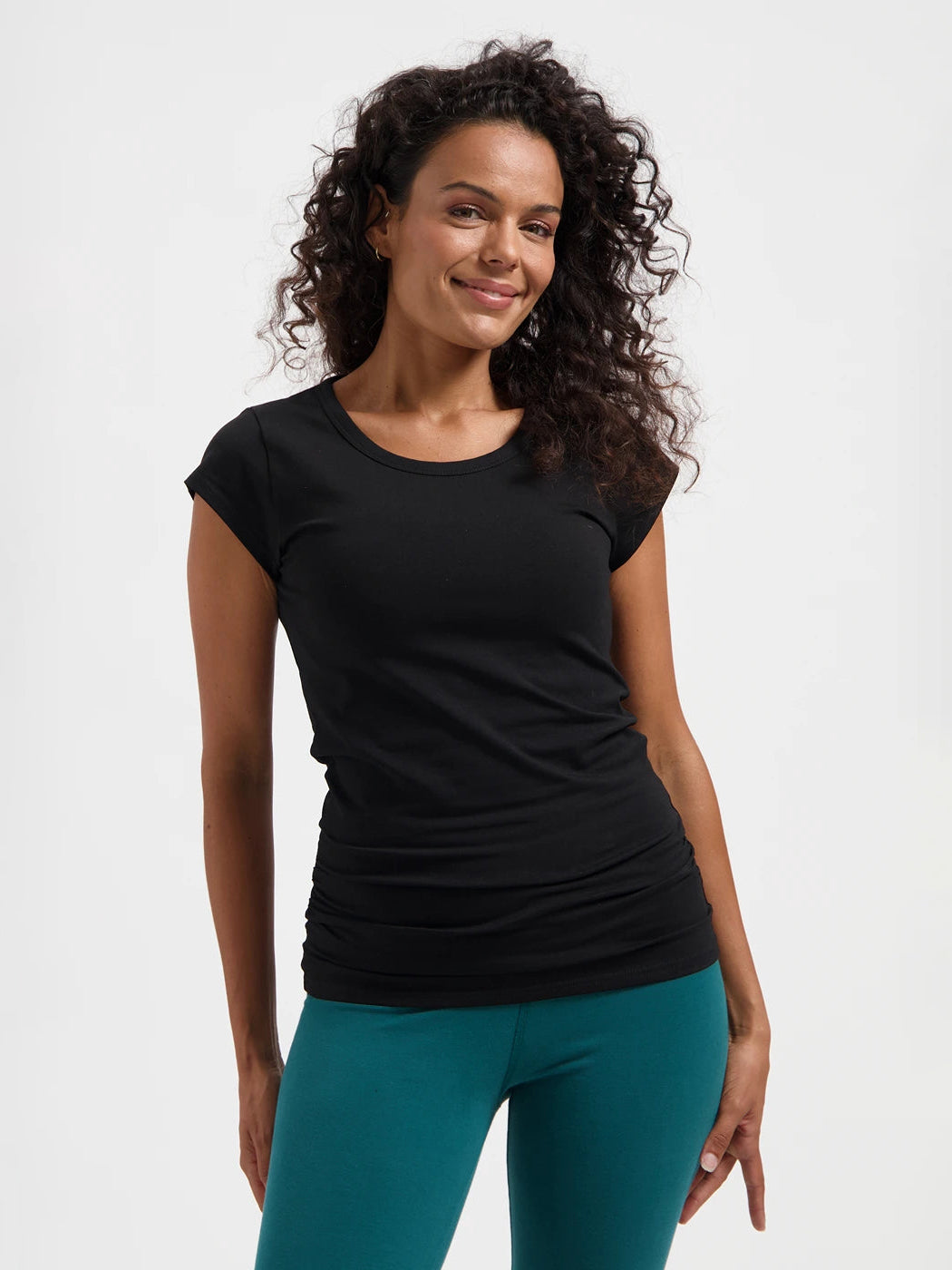 Urban Goddess Zefira Yoga Tee - Onyx Black