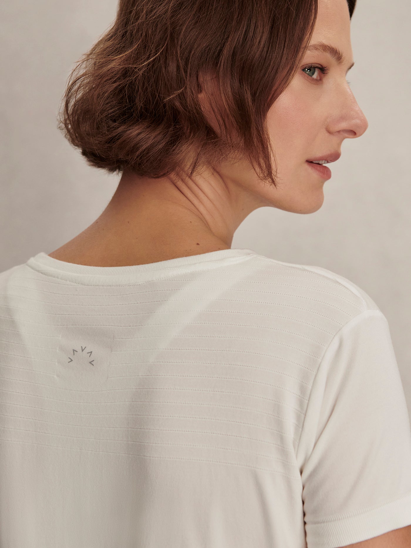 Varley Saskia Seamless Longline Tee - White