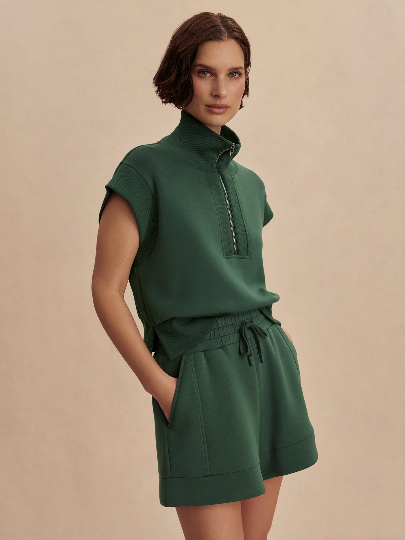 Varley Atrium High Rise Short 4.5 - Cilantro